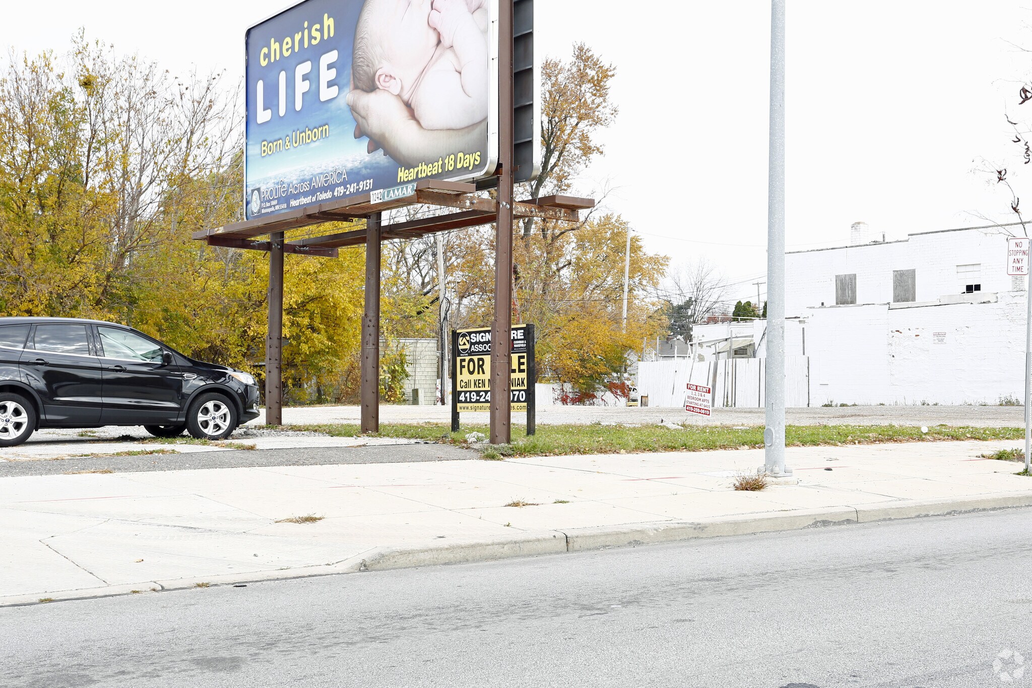 1136 W Sylvania Ave, Toledo, OH for sale Primary Photo- Image 1 of 1