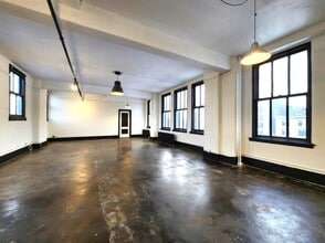 275 4th St E, Saint Paul, MN for lease Interior Photo- Image 1 of 5