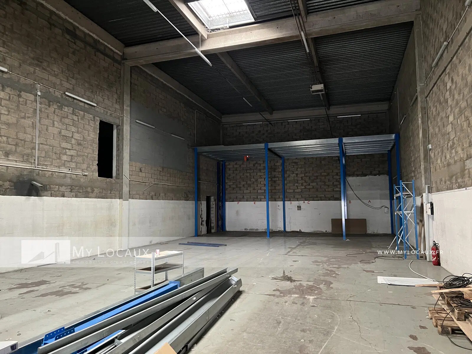 Industrial in Gennevilliers for lease Building Photo- Image 1 of 6