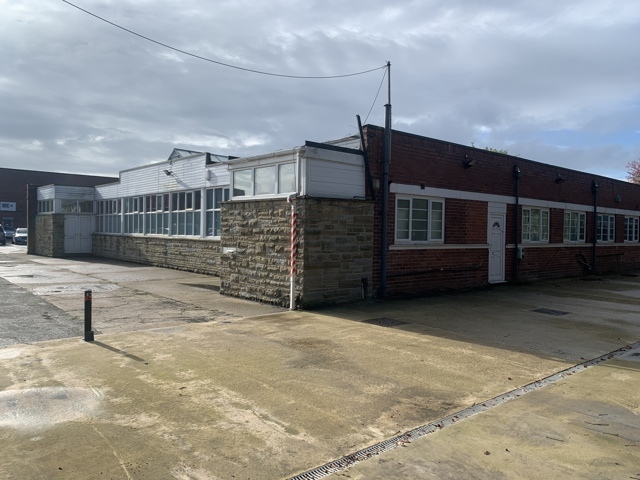 Thornes Moor Rd, Wakefield for lease - Building Photo - Image 1 of 2