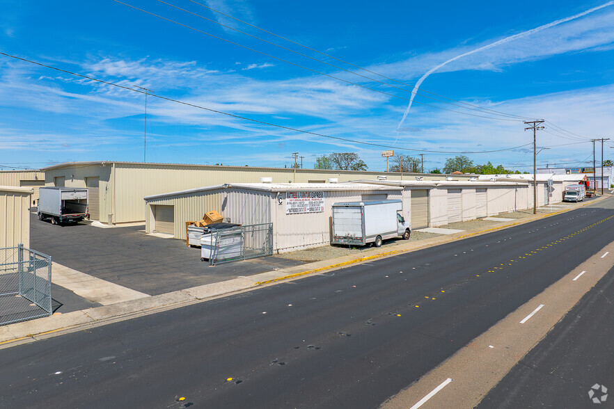 100 Atkinson St, Roseville, CA for lease - Building Photo - Image 3 of 6