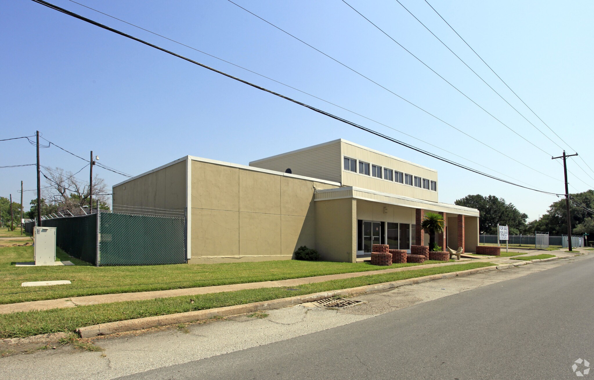 210 W Shaw Ave, Pasadena, TX for sale Primary Photo- Image 1 of 1