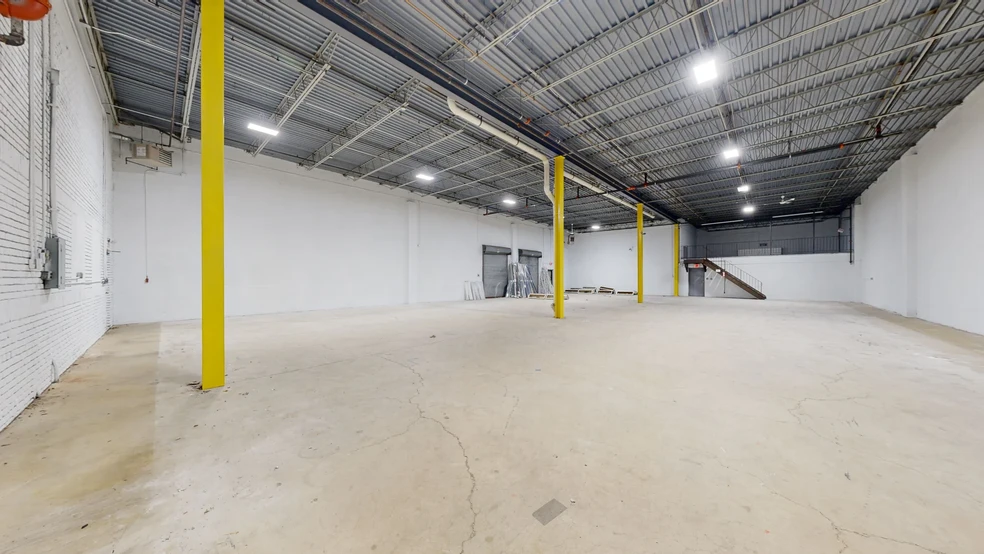 240 State Rt 17 S, Lodi, NJ for lease - Matterport 3D Scan - Image 3 of 22