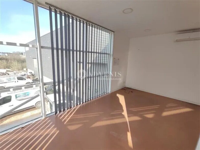 Office in Béziers for lease - Interior Photo - Image 3 of 6