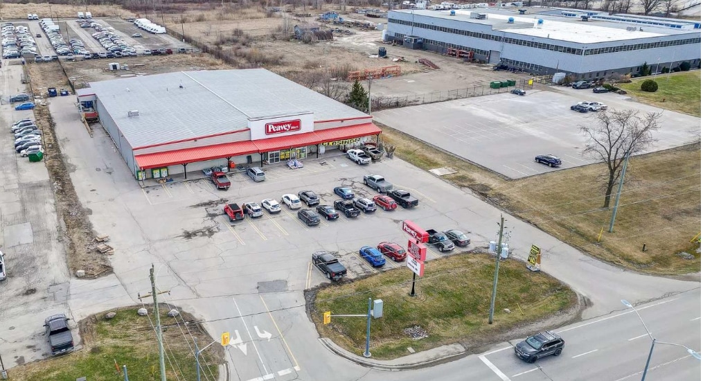 1344 Dundas St, Woodstock, ON for lease Primary Photo- Image 1 of 2