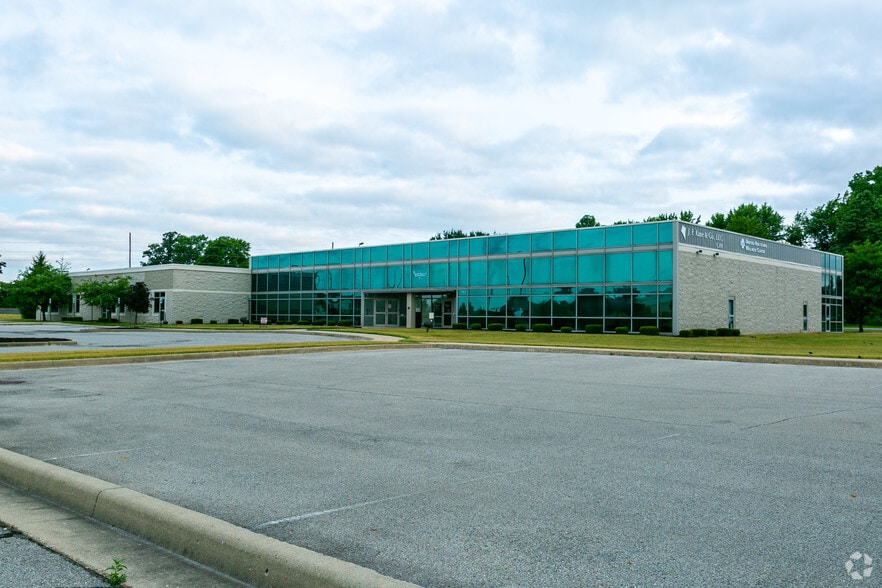 7311 Quality Cir, Anderson, IN for sale - Primary Photo - Image 1 of 1