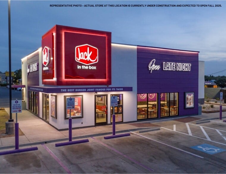 1711 Veterans Pky, Jeffersonville, IN for sale - Primary Photo - Image 1 of 4