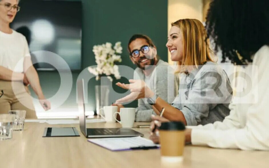 Retail in Compiègne for lease - Building Photo - Image 3 of 5