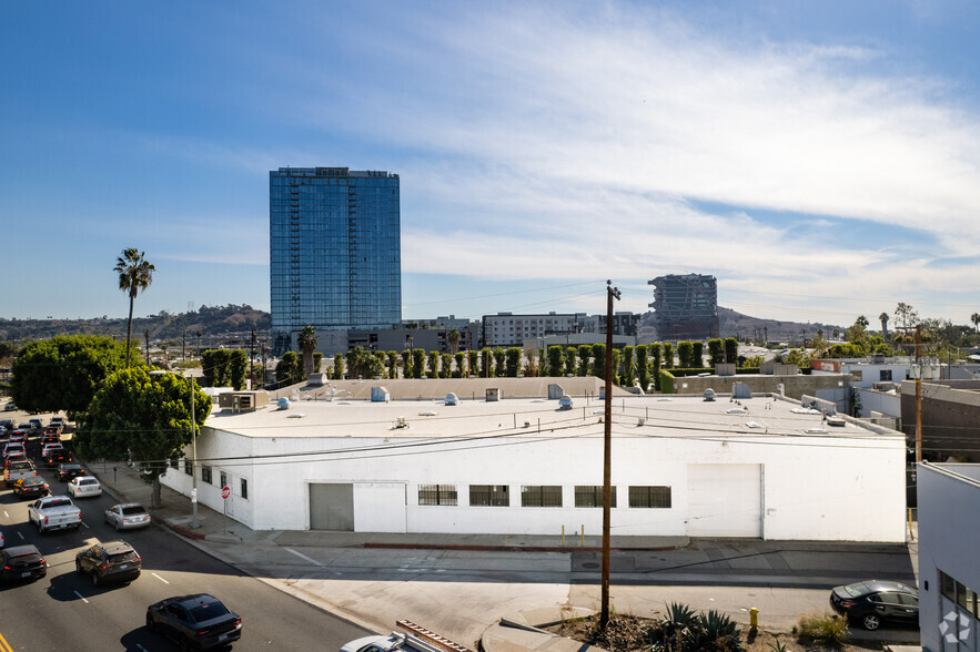 3049-3051 La Cienega Blvd, Culver City, CA for lease - Building Photo - Image 2 of 40