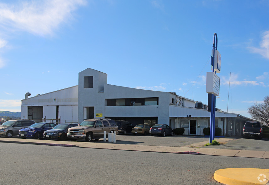 Buchanan Field Airport portfolio of 2 properties for sale on LoopNet.com - Building Photo - Image 1 of 12