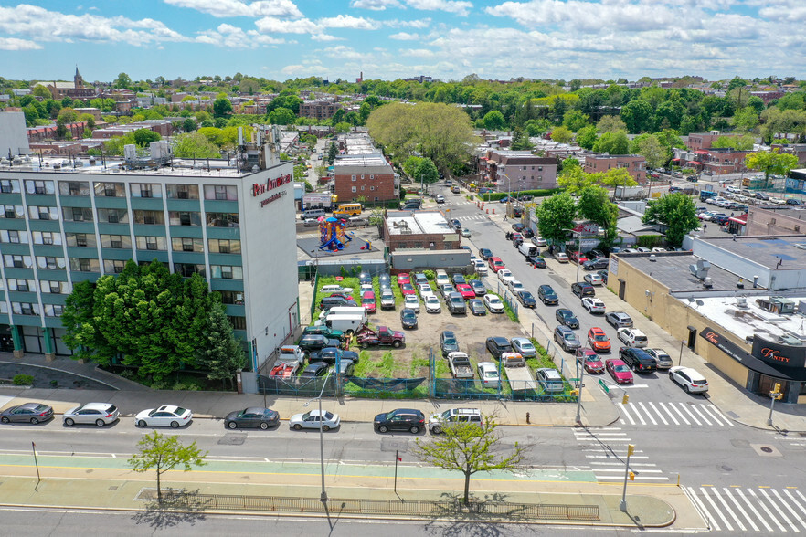 78-06 Queens Blvd, Elmhurst, NY for sale - Building Photo - Image 1 of 1