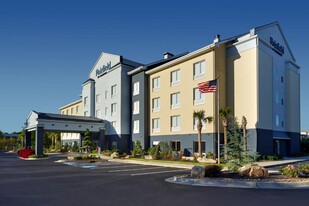 Fairfield Inn & Suites Atlanta McDonough - Motel