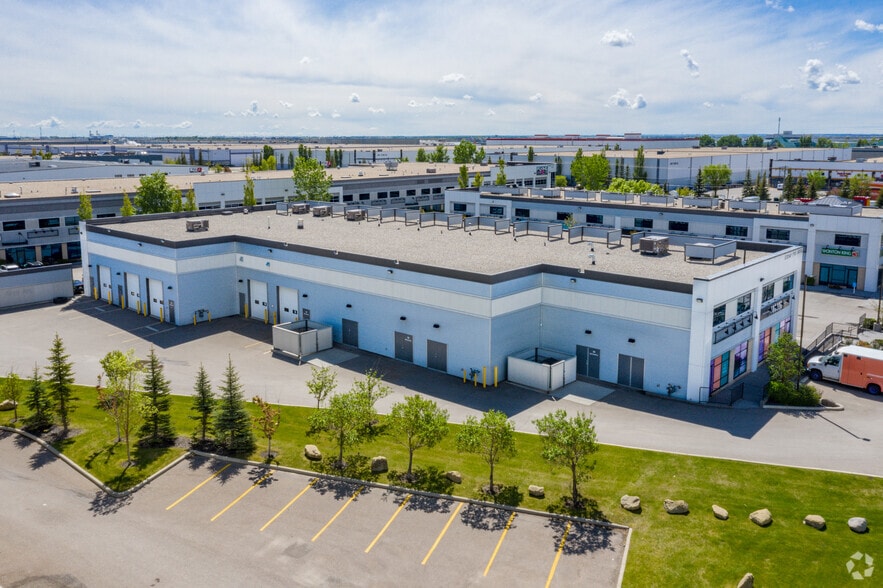 5334 72nd Ave SE, Calgary, AB for lease - Building Photo - Image 3 of 5