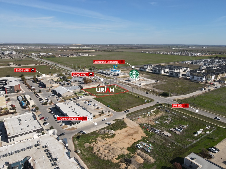 0.55 on FM 1101, New Braunfels, TX for sale - Primary Photo - Image 1 of 4