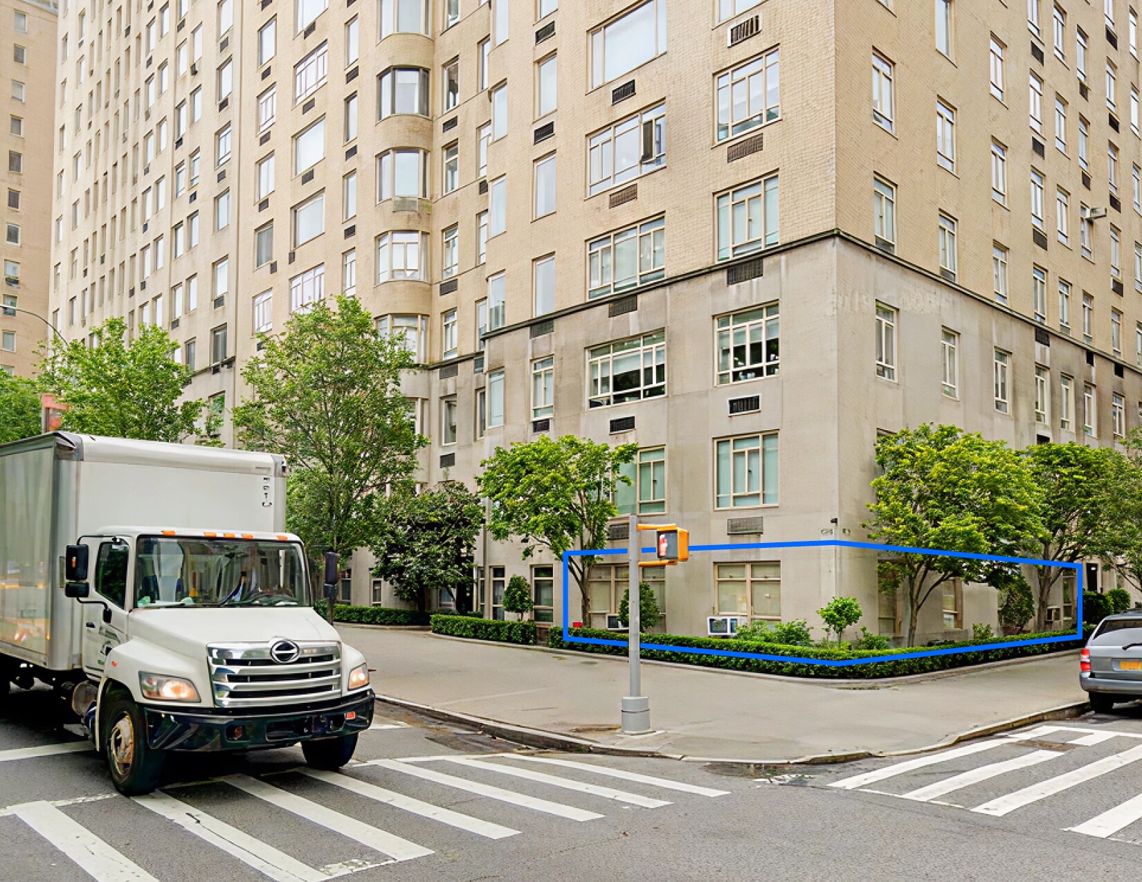 870 5th Ave, New York, NY for sale Building Photo- Image 1 of 3