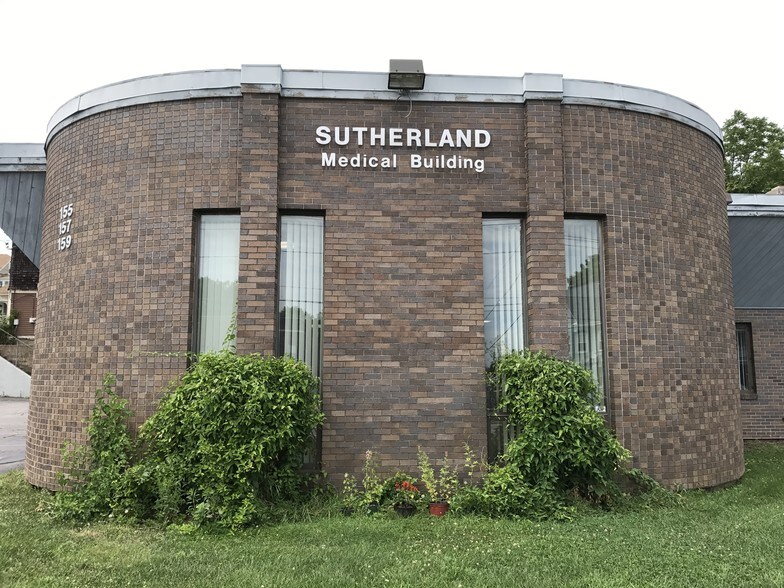 151 Montauk Ave, New London, CT 06320