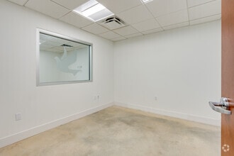 6900 SW 80th St, Miami, FL for sale Interior Photo- Image 2 of 5