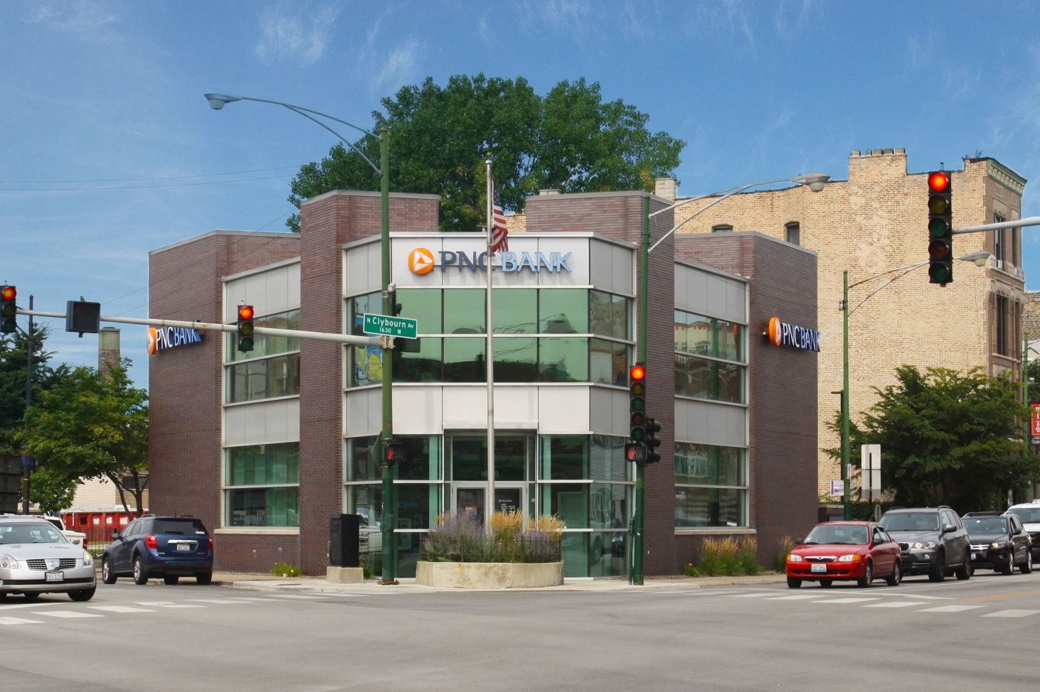 1640 W Fullerton Ave, Chicago, IL for lease Primary Photo- Image 1 of 35