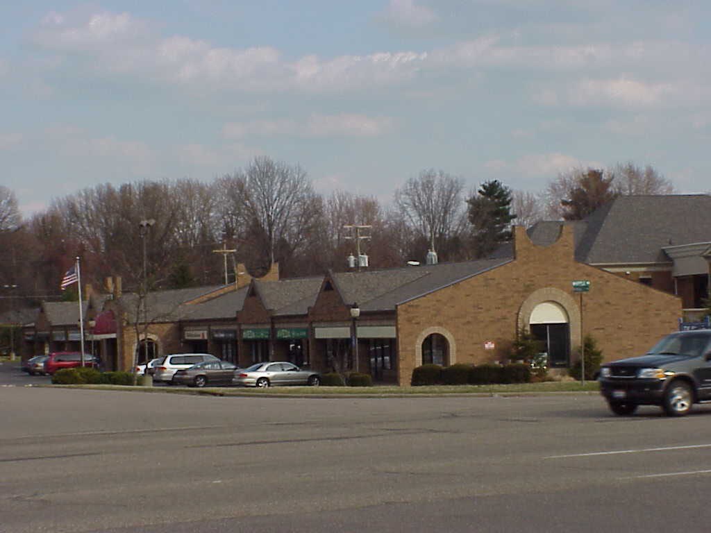 43064354 Avondale Ln, Canton, OH 44708