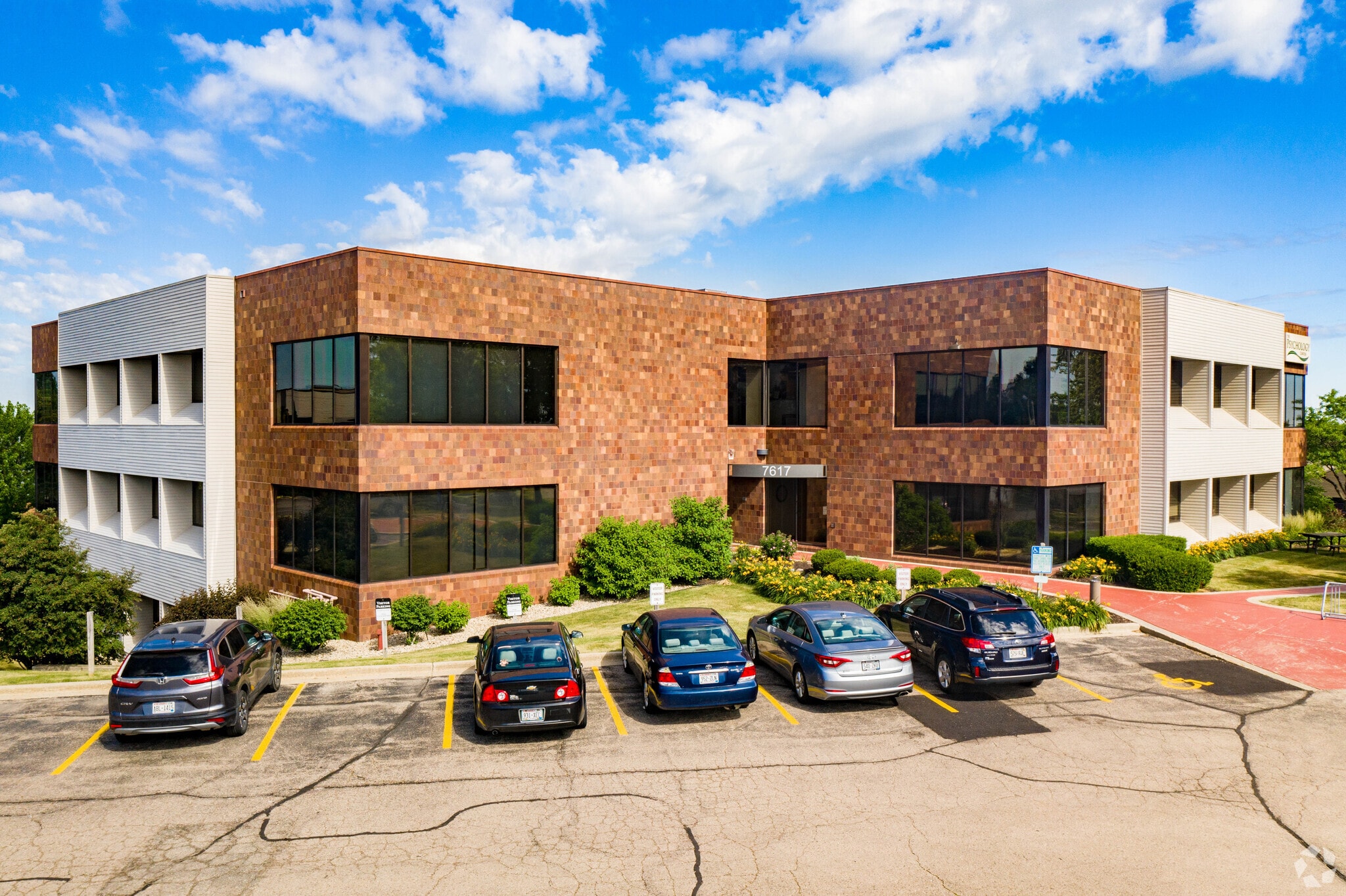 7617 Mineral Point Rd, Madison, WI 53717 High Point Plaza