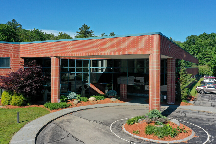 15 Constitution Dr, Bedford, NH for lease - Building Photo - Image 1 of 4