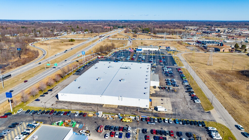 825 Leona St, Elyria, OH for lease - Aerial - Image 2 of 10