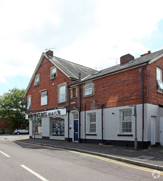 90-96A Frimley High St, Frimley for lease - Building Photo - Image 2 of 4