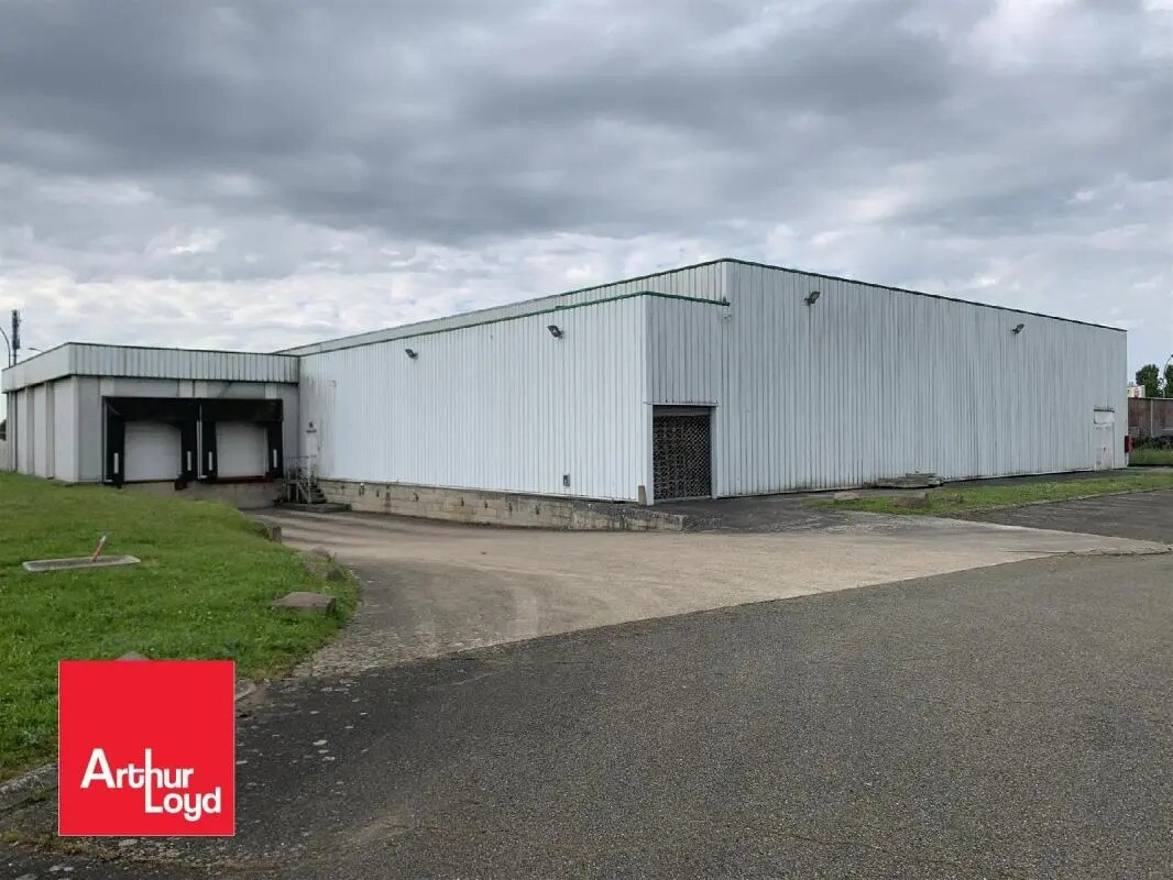 Flex in Dreux for sale Building Photo- Image 1 of 6
