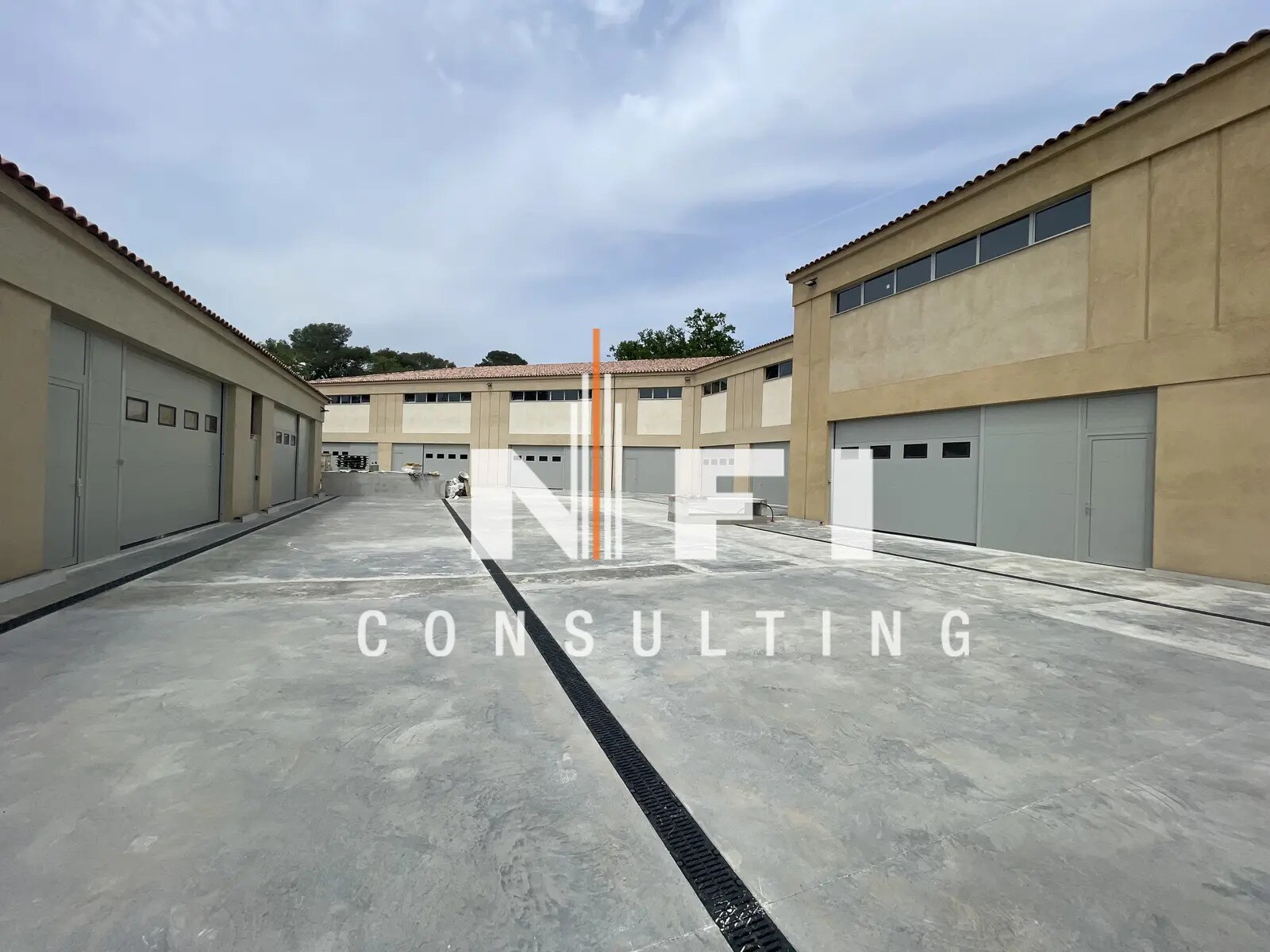 Flex in Valbonne for lease Building Photo- Image 1 of 5