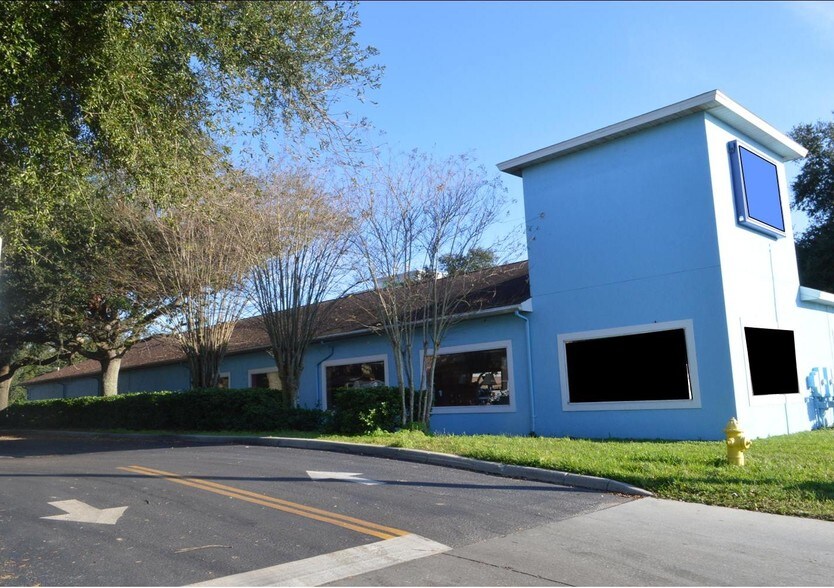 1806 1st St S, Winter Haven, FL 33880