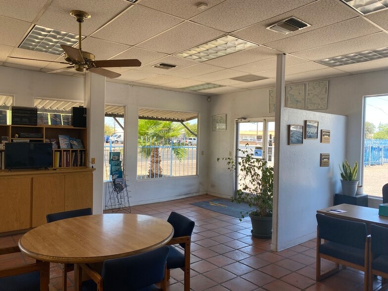 9801 N 19th Ave, Phoenix, AZ for sale - Building Photo - Image 3 of 13