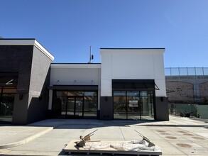 2095 E Orangethorpe Ave, Placentia, CA for lease Interior Photo- Image 2 of 5