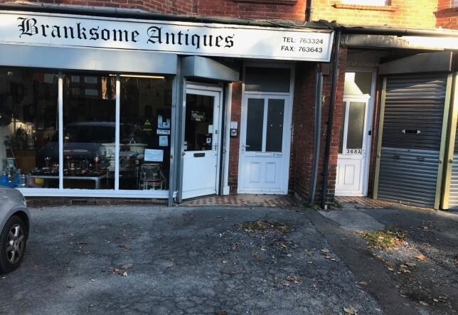 370 Poole Rd, Poole for lease - Building Photo - Image 2 of 4