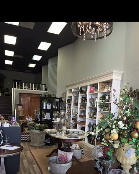 14520 Memorial Dr, Houston, TX for lease - Interior Photo - Image 3 of 3