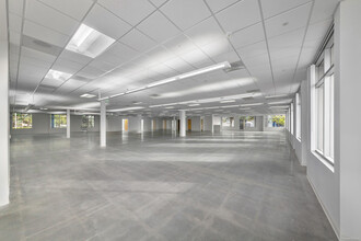 15378 Avenue of Science, San Diego, CA for lease Interior Photo- Image 2 of 9