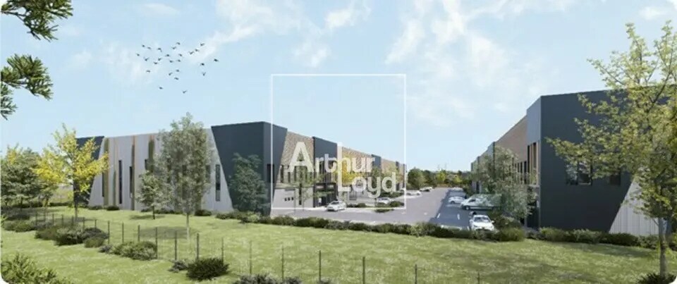 Flex in Wissous for lease Building Photo- Image 1 of 5