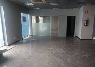 Retail in Tortosa, Tarragona for lease Interior Photo- Image 2 of 4