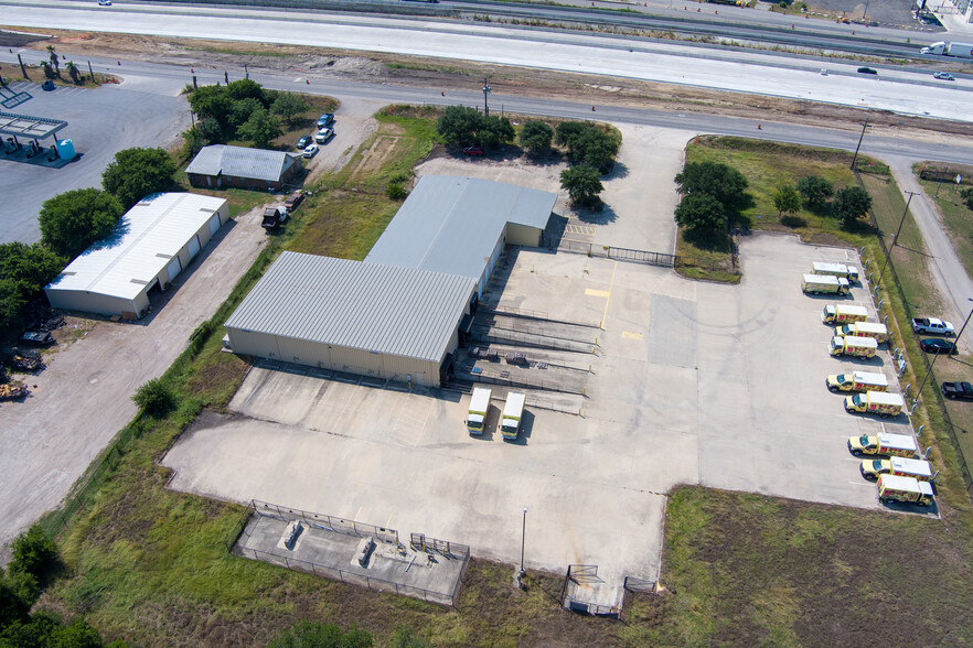 14365 Interstate 10 E, Schertz, TX for lease - Building Photo - Image 2 of 3