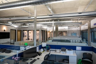 18840 SW Boones Ferry Rd, Tualatin, OR for lease Interior Photo- Image 2 of 15