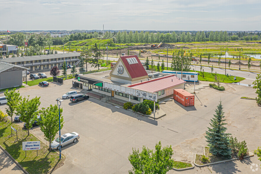 1330 Calgary Trl SW, Edmonton, AB for sale - Aerial - Image 2 of 6