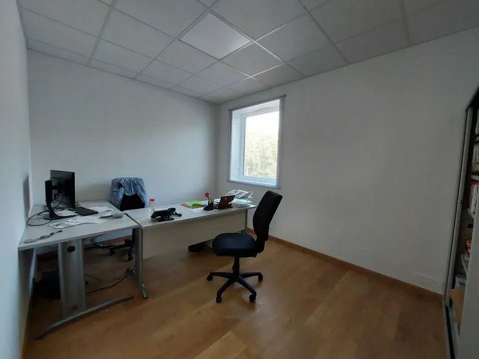 Flex in Toulouse for lease Interior Photo- Image 1 of 10