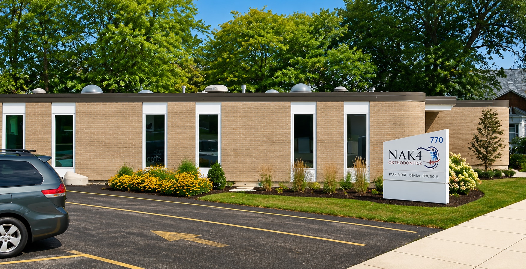 770 Busse Hwy, Park Ridge, IL for lease Building Photo- Image 1 of 2