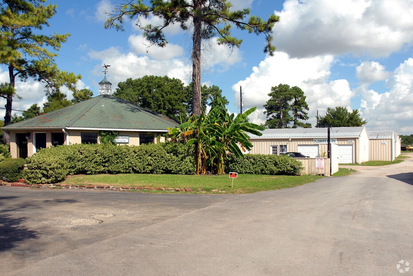 18750 Clay Rd, Houston, TX 77084