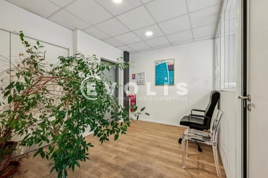 1 Rue Du Centre, Noisy-le-Grand for lease - Interior Photo - Image 3 of 25