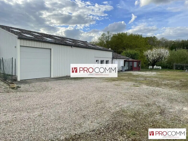 Flex in Nogent-le-Phaye for lease - Building Photo - Image 1 of 12
