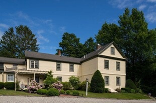 1802 House Bed and Breakfast Inn - Golf Course