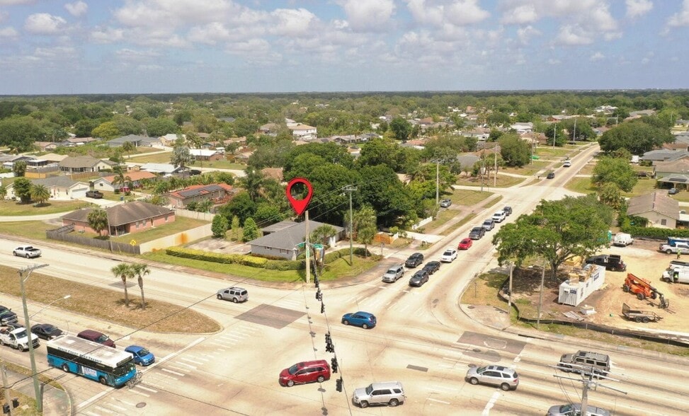 1490 Emerson Dr Ne, Palm Bay, FL for sale - Building Photo - Image 3 of 8