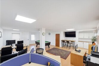 14 The Green, Newport Pagnell for lease Interior Photo- Image 2 of 3