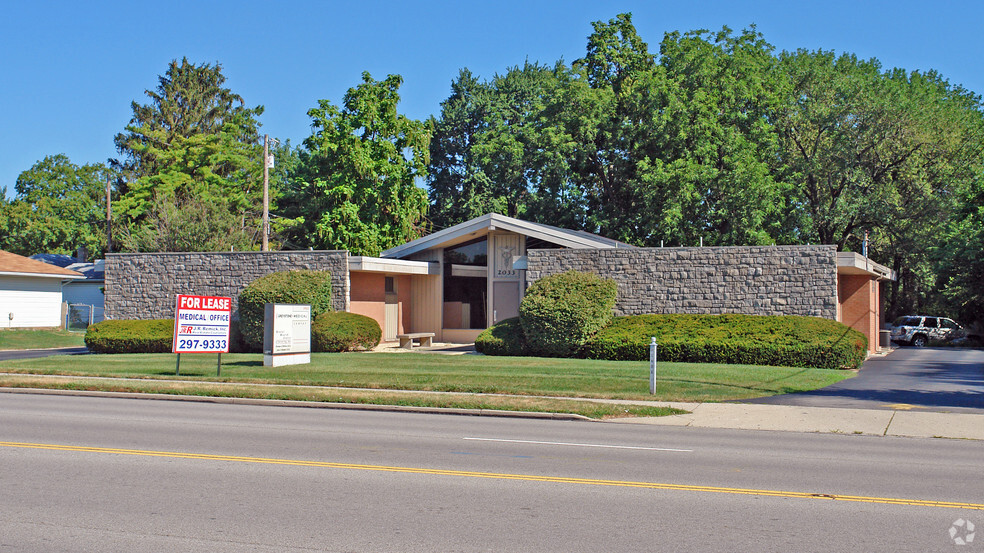 2033 E Stroop Rd, Dayton, OH for sale - Primary Photo - Image 1 of 1