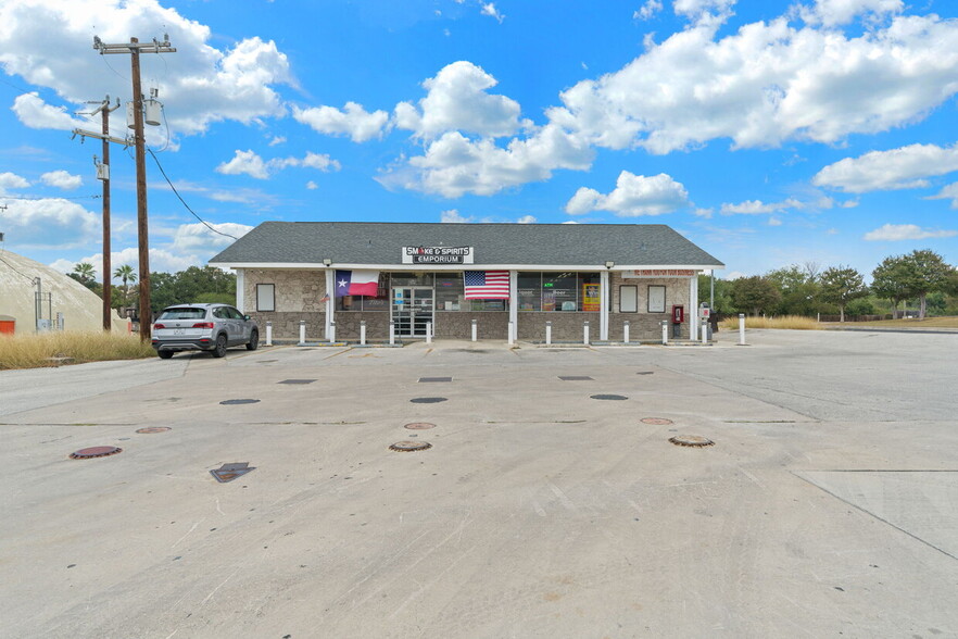 6325 Bandera Rd, San Antonio, TX for sale - Building Photo - Image 1 of 41